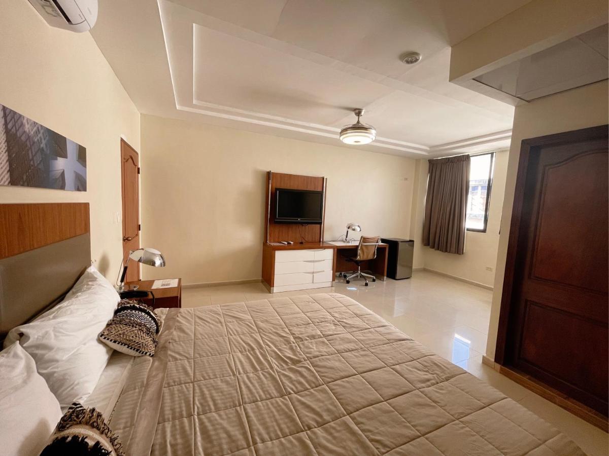 Hotel Libertad At Historic Main Street Saint-Domingue Extérieur photo