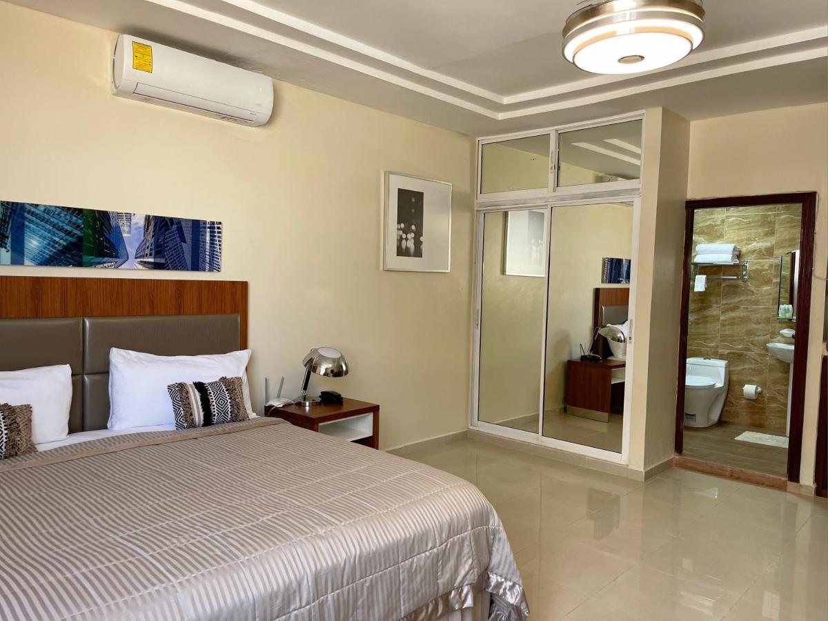 Hotel Libertad At Historic Main Street Saint-Domingue Extérieur photo