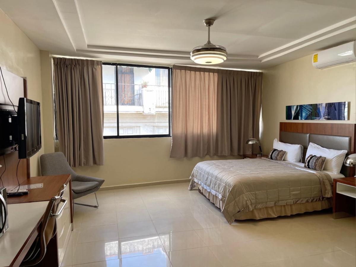 Hotel Libertad At Historic Main Street Saint-Domingue Extérieur photo