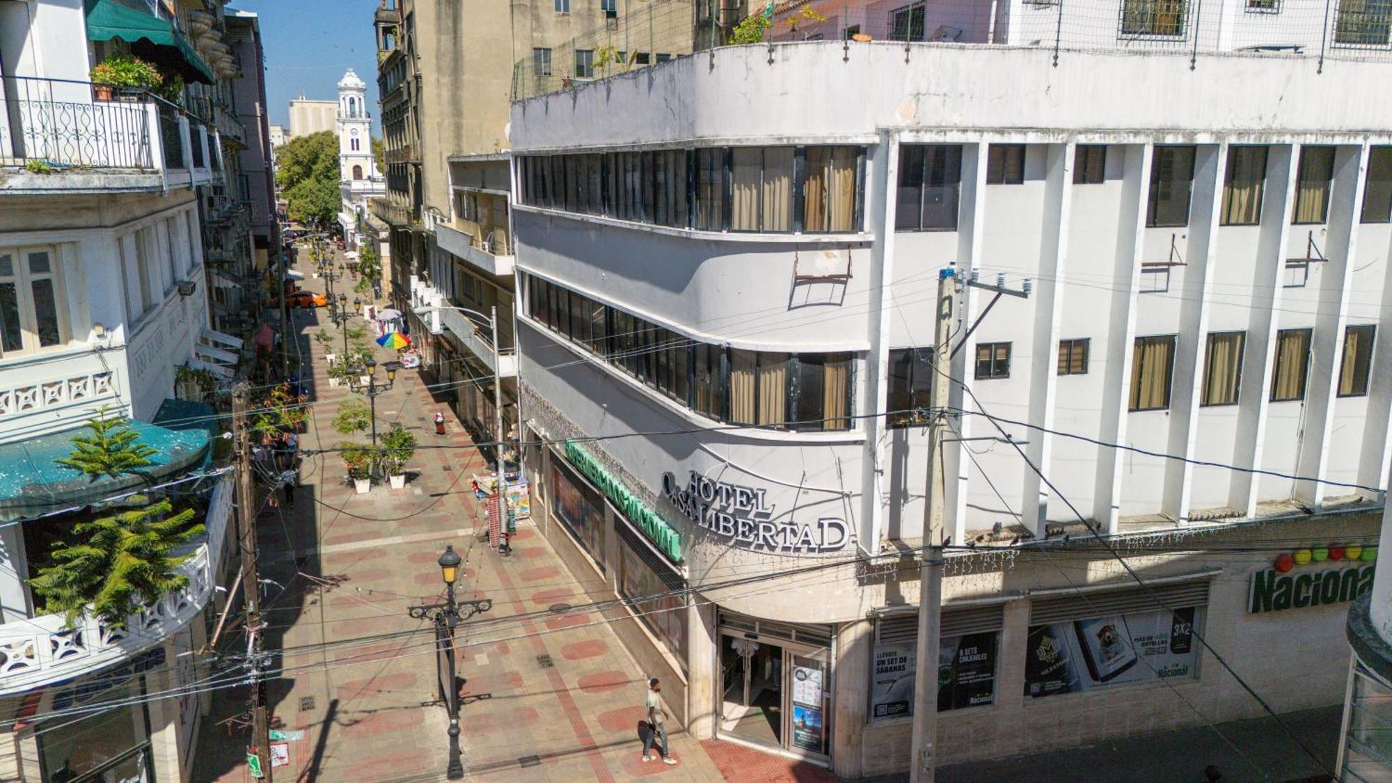 Hotel Libertad At Historic Main Street Saint-Domingue Extérieur photo